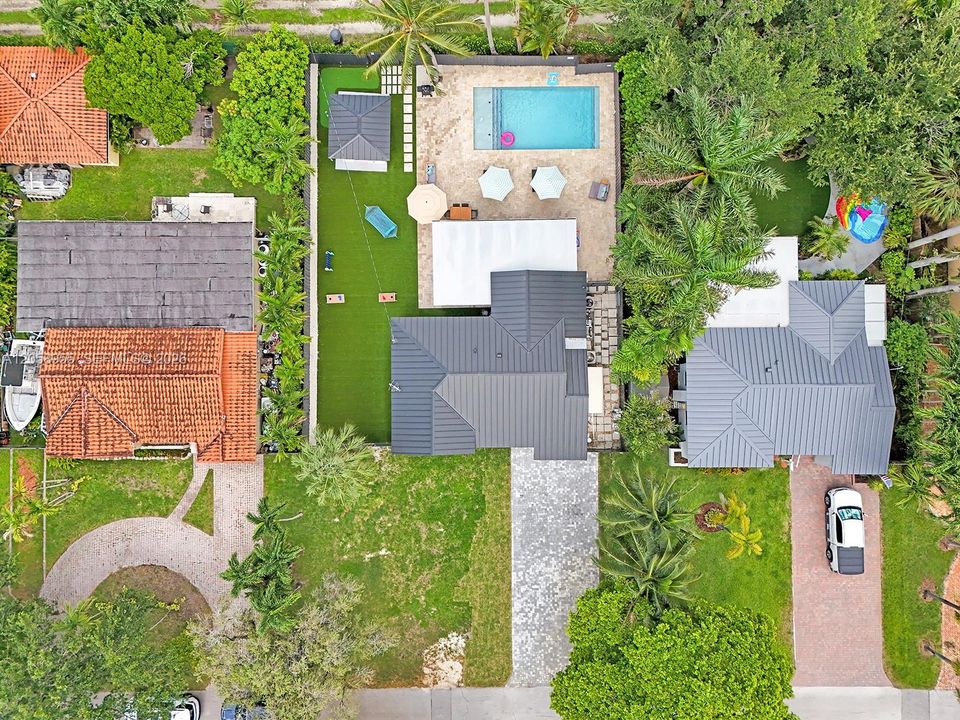 На продажу: $930,000 (3 спален, 2 ванн, 1103 Квадратных фут)