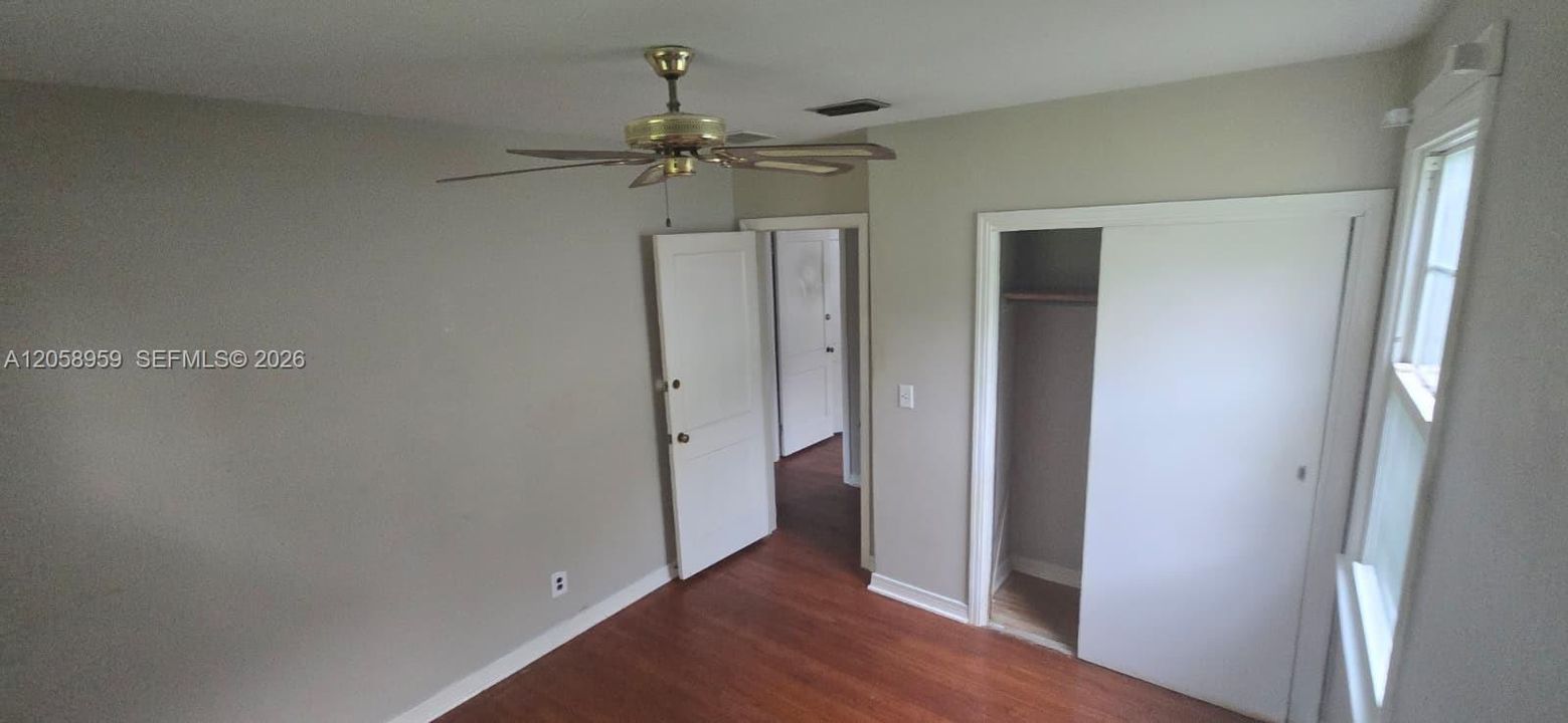 На продажу: $169,900 (4 спален, 1 ванн, 0 Квадратных фут)
