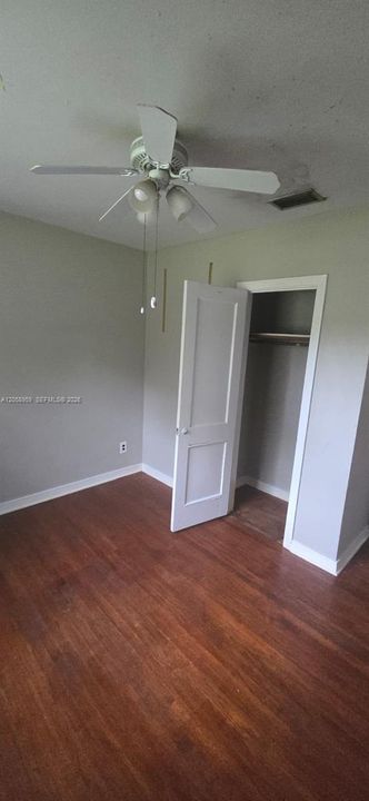 На продажу: $169,900 (4 спален, 1 ванн, 0 Квадратных фут)