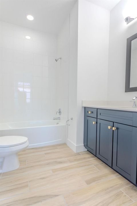 bathroom main level