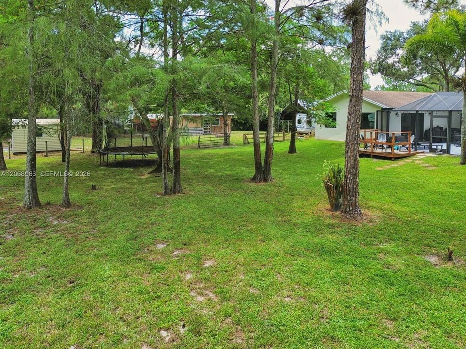 En Venta: $700,000 (5 camas, 2 baños, 1889 Pies cuadrados)