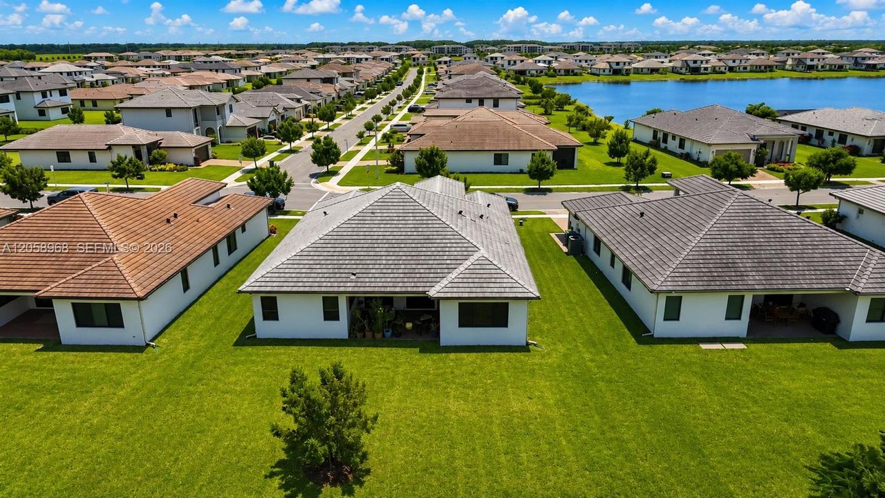For Sale: $755,000 (4 beds, 3 baths, 2611 Square Feet)