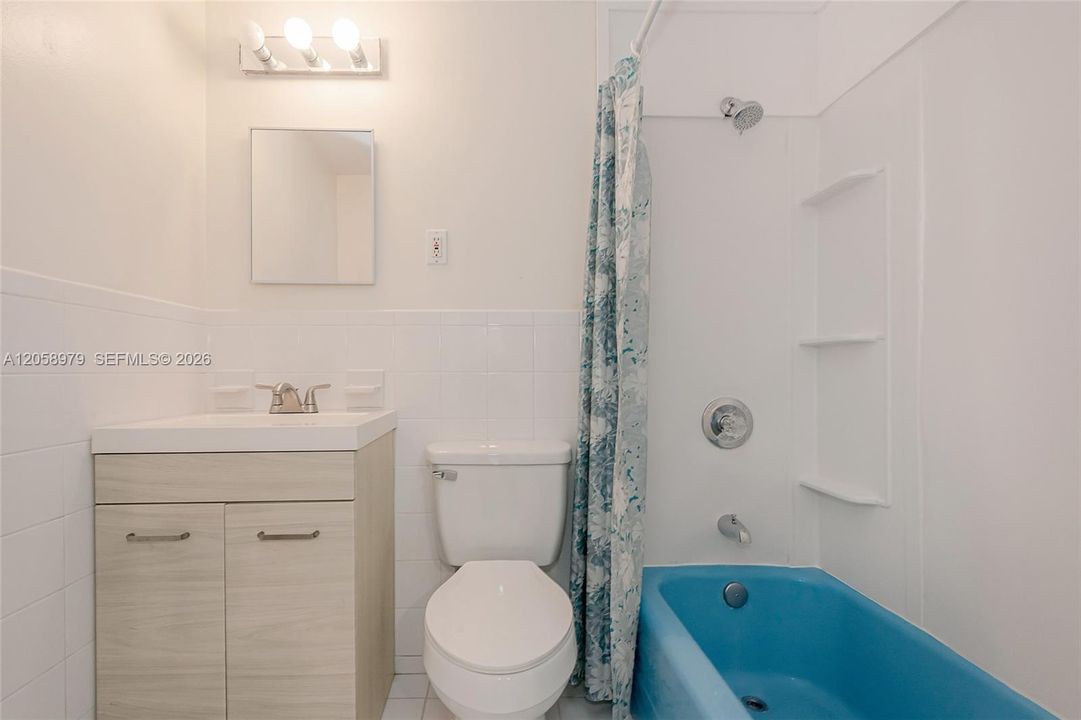 В аренду: $3,700 (2 спален, 2 ванн, 1000 Квадратных фут)