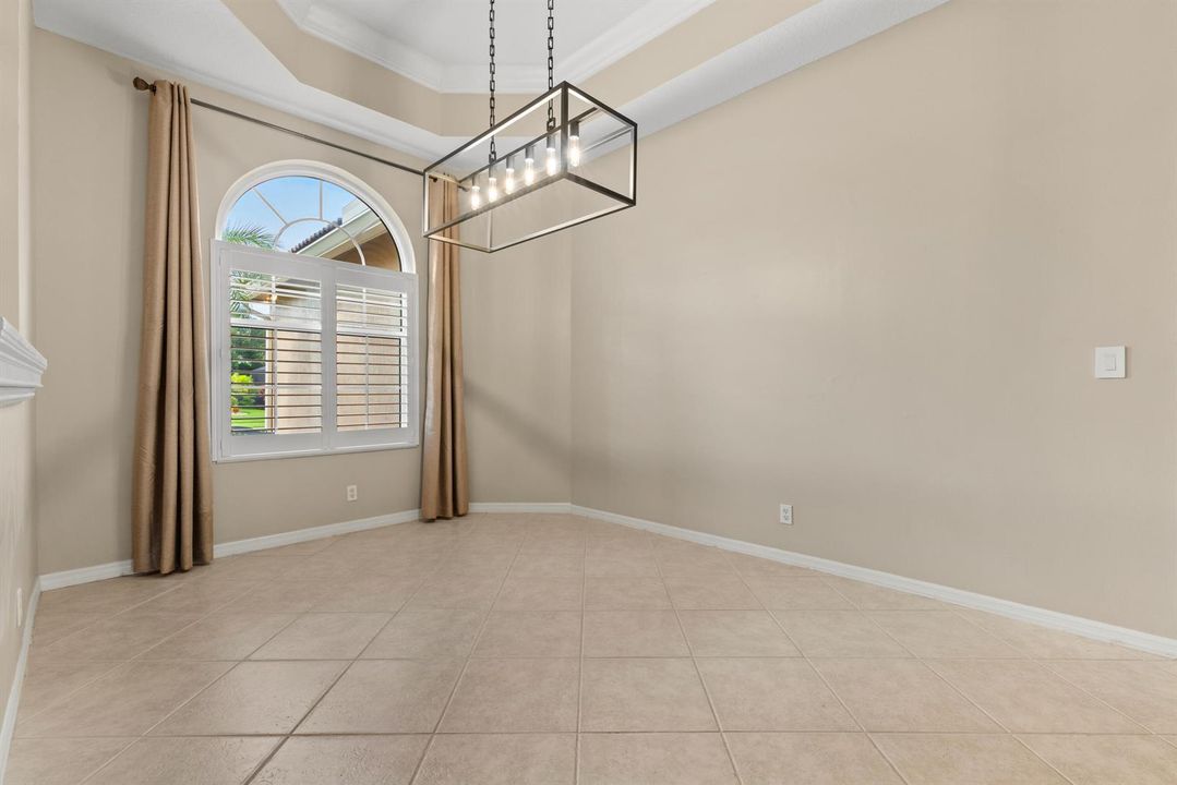 11595 Water Bend Ct_Vacant Large-11