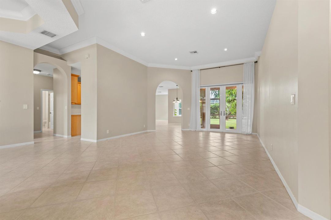 11595 Water Bend Ct_Vacant Large-6