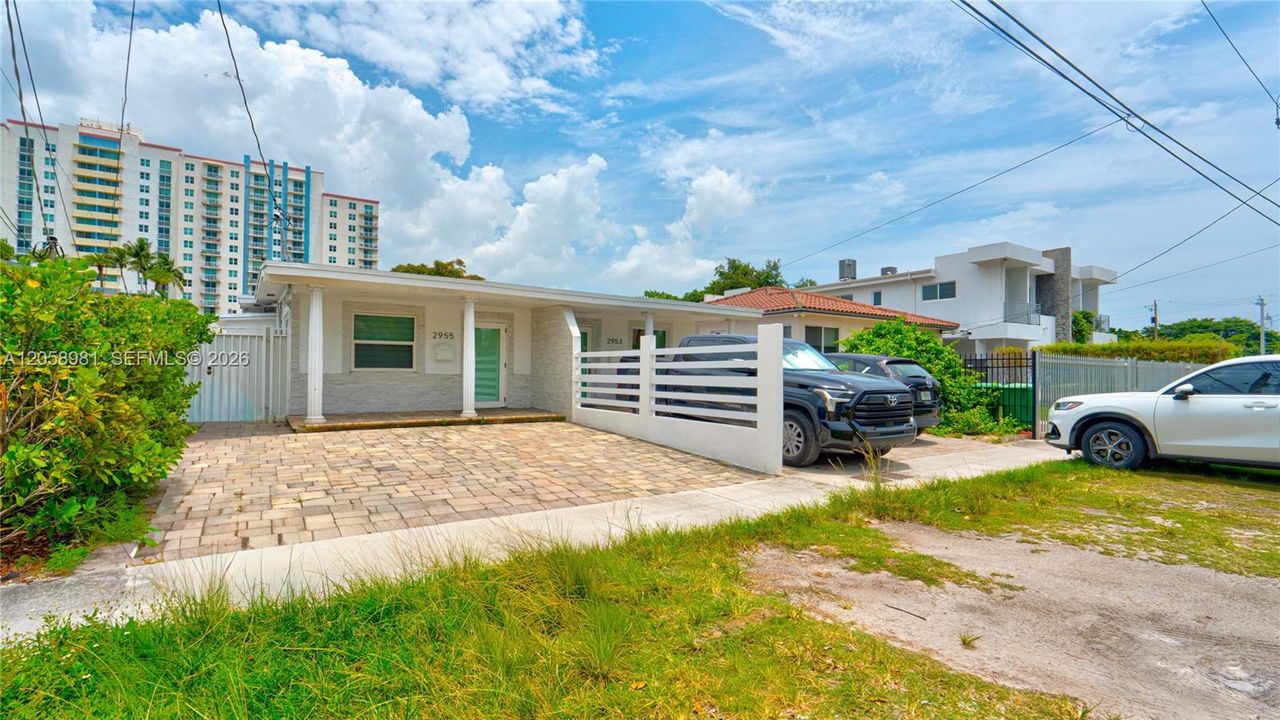 В аренду: $4,200 (3 спален, 2 ванн, 2568 Квадратных фут)
