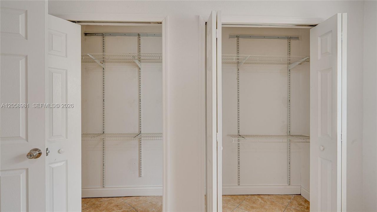 В аренду: $4,200 (3 спален, 2 ванн, 2568 Квадратных фут)
