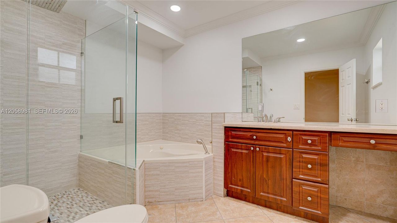 В аренду: $4,200 (3 спален, 2 ванн, 2568 Квадратных фут)