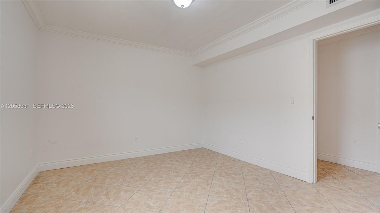 В аренду: $4,200 (3 спален, 2 ванн, 2568 Квадратных фут)