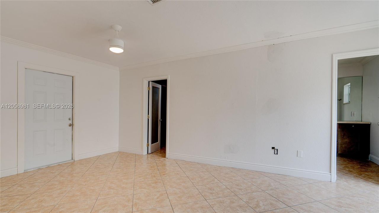 В аренду: $4,200 (3 спален, 2 ванн, 2568 Квадратных фут)