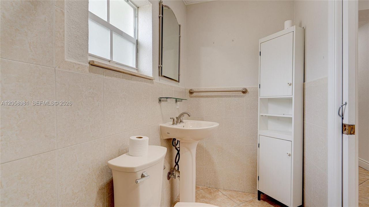 В аренду: $4,200 (3 спален, 2 ванн, 2568 Квадратных фут)