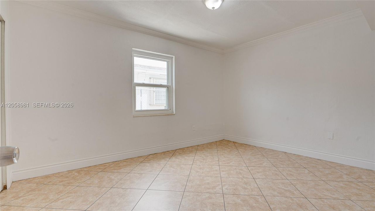 В аренду: $4,200 (3 спален, 2 ванн, 2568 Квадратных фут)