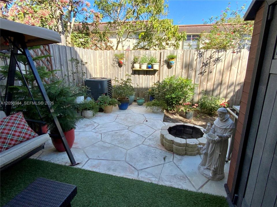 En Venta: $335,999 (3 camas, 2 baños, 0 Pies cuadrados)