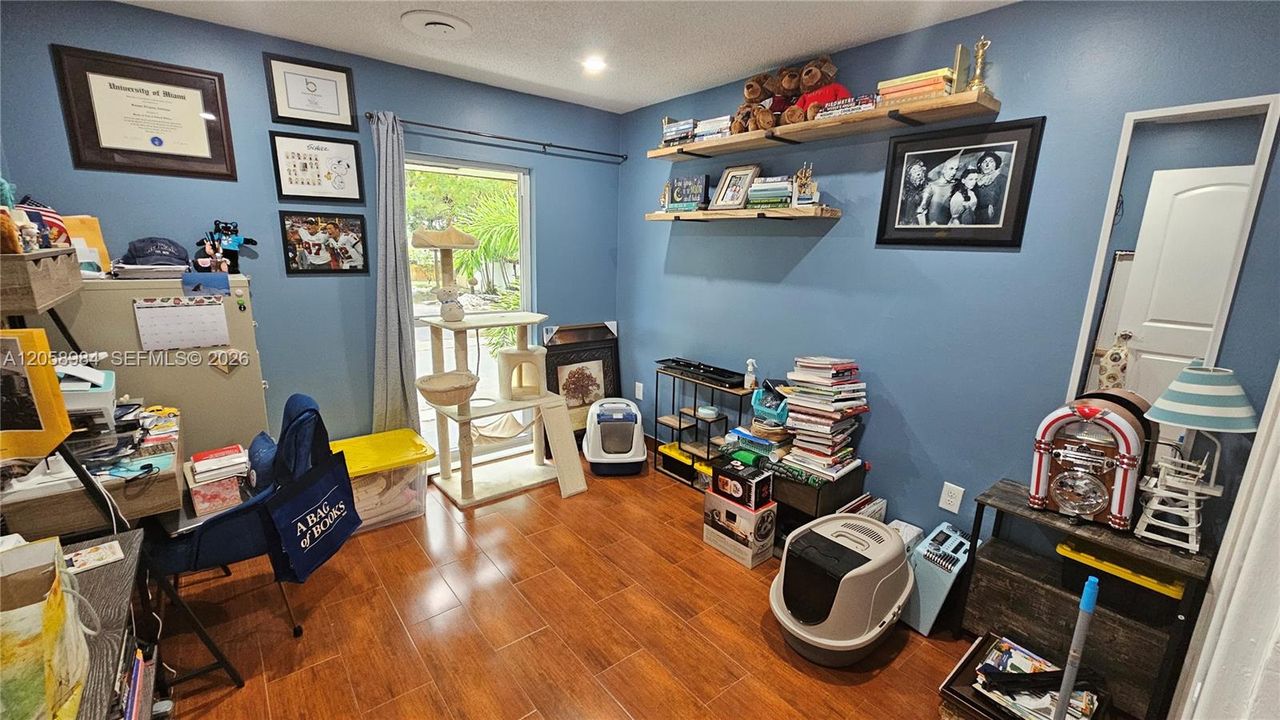 En Venta: $335,999 (3 camas, 2 baños, 0 Pies cuadrados)
