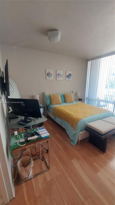 В аренду: $2,300 (0 спален, 1 ванн, 480 Квадратных фут)