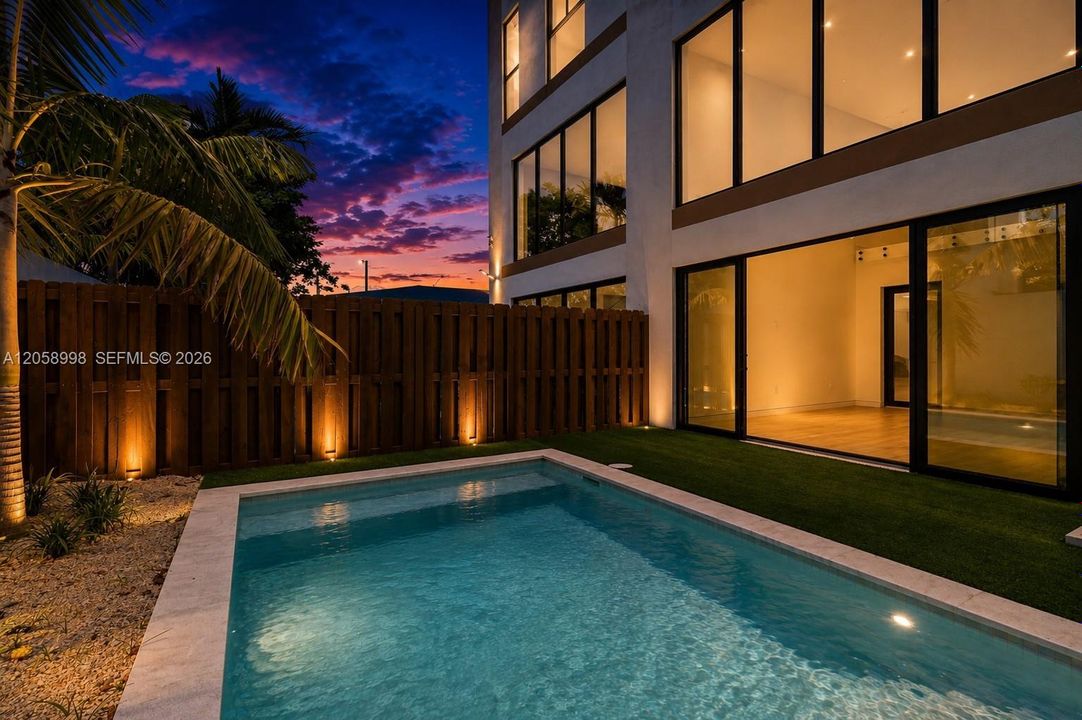 For Sale: $3,700,000 (0 beds, 0 baths, 5572 Square Feet)