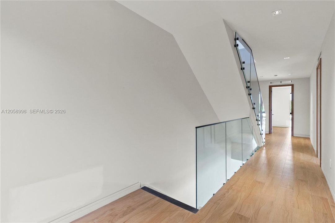 For Sale: $3,700,000 (0 beds, 0 baths, 5572 Square Feet)