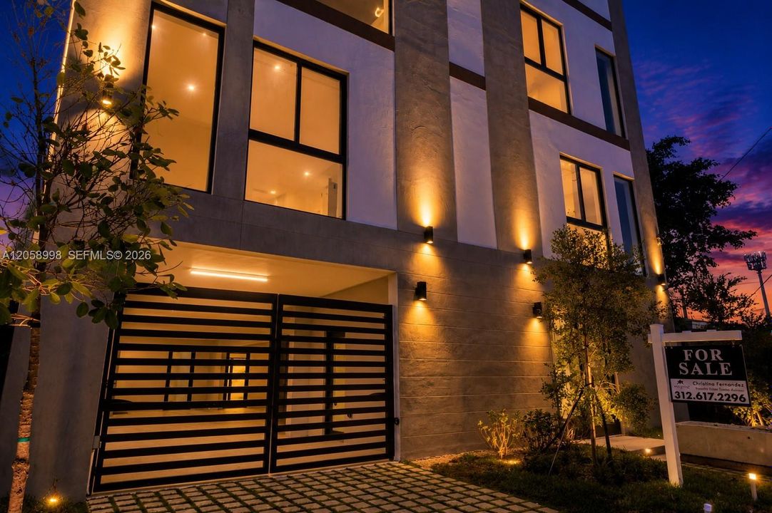 For Sale: $3,700,000 (0 beds, 0 baths, 5572 Square Feet)