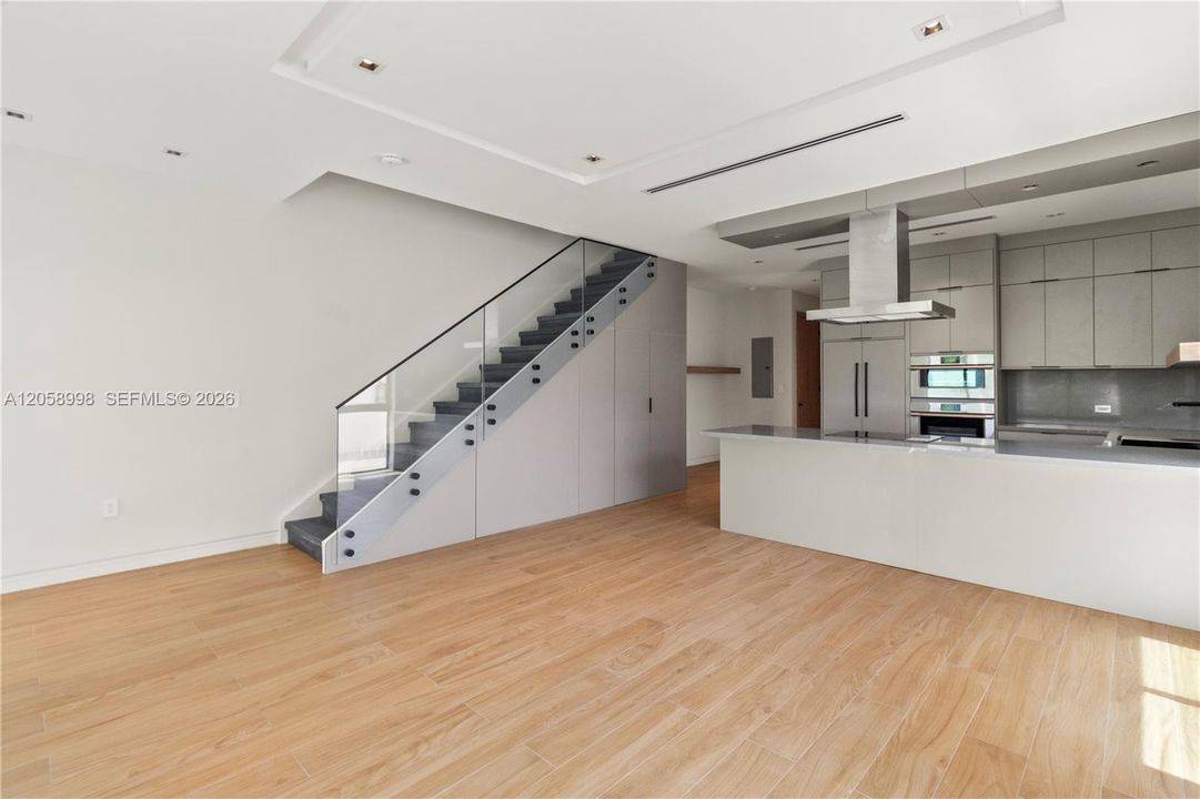 For Sale: $3,700,000 (0 beds, 0 baths, 5572 Square Feet)
