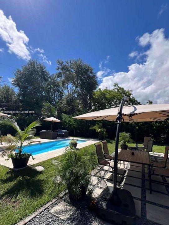 En Renta: $2,000 (2 camas, 1 baños, 1384 Pies cuadrados)