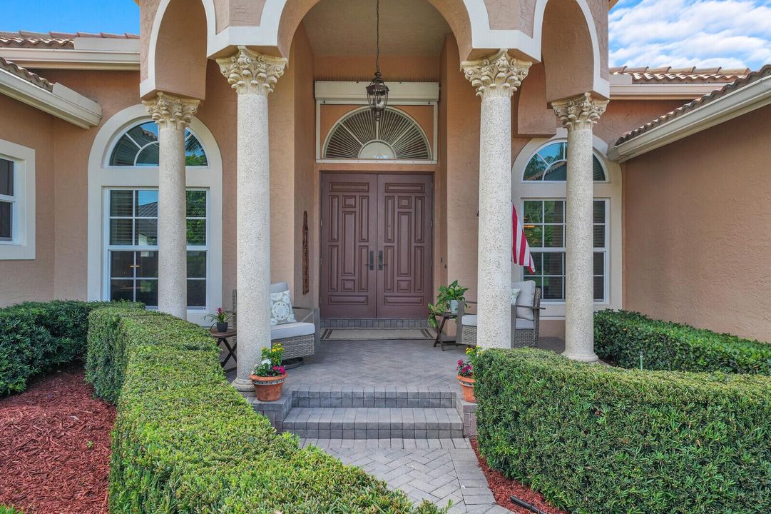 Adorable front porch