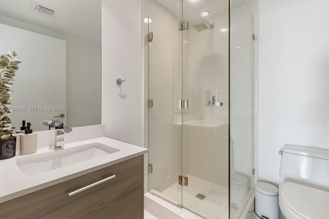 В аренду: $6,500 (3 спален, 2 ванн, 1154 Квадратных фут)