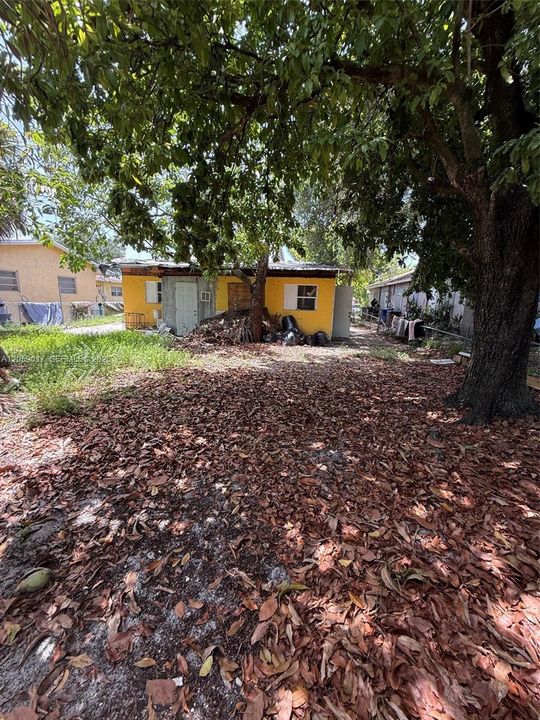 На продажу: $475,000 (0.20 acres)