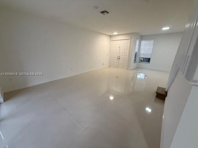 En Renta: $4,800 (5 camas, 3 baños, 2848 Pies cuadrados)