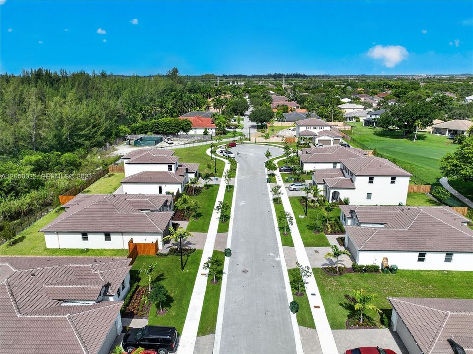На продажу: $749,900 (4 спален, 3 ванн, 2953 Квадратных фут)