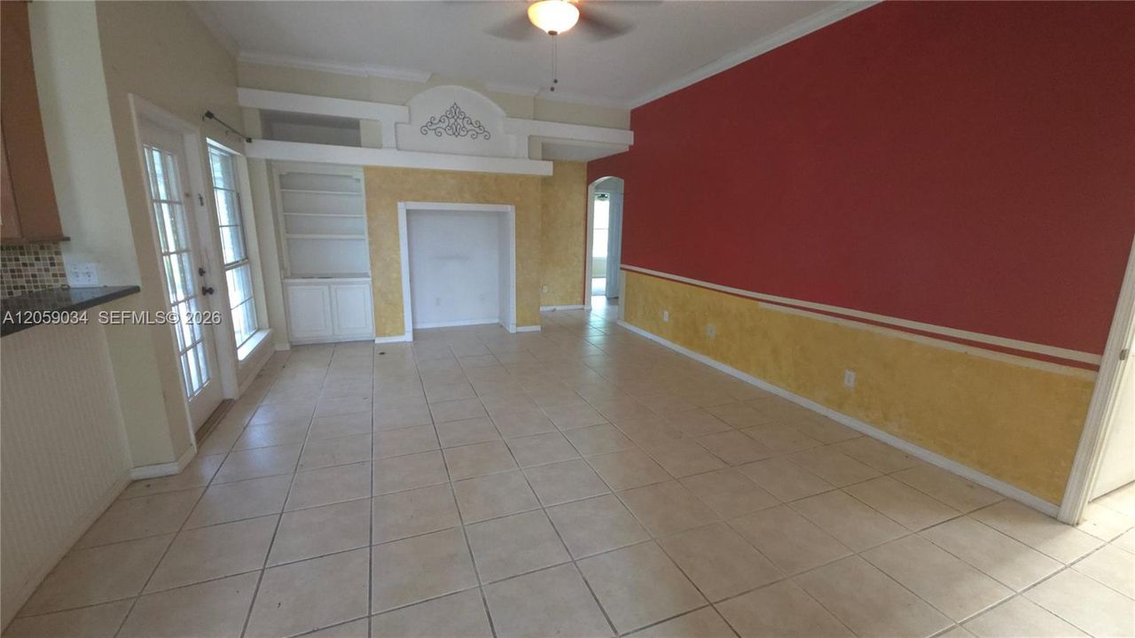 For Sale: $325,000 (4 beds, 2 baths, 2259 Square Feet)