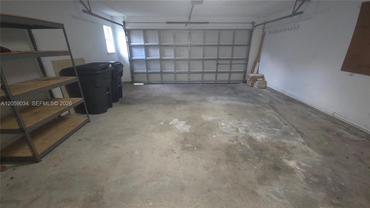 For Sale: $325,000 (4 beds, 2 baths, 2259 Square Feet)