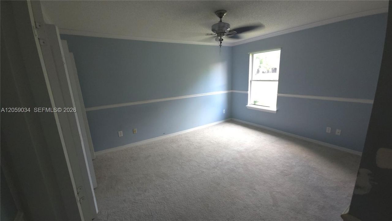 For Sale: $325,000 (4 beds, 2 baths, 2259 Square Feet)