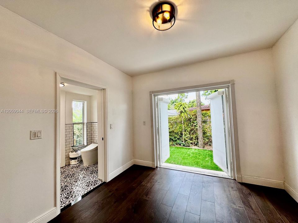 В аренду: $5,900 (3 спален, 2 ванн, 1639 Квадратных фут)