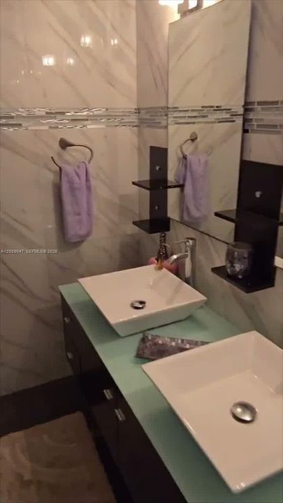 В аренду: $2,850 (2 спален, 2 ванн, 1315 Квадратных фут)