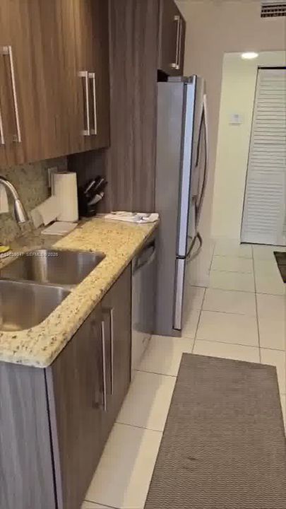 В аренду: $2,850 (2 спален, 2 ванн, 1315 Квадратных фут)