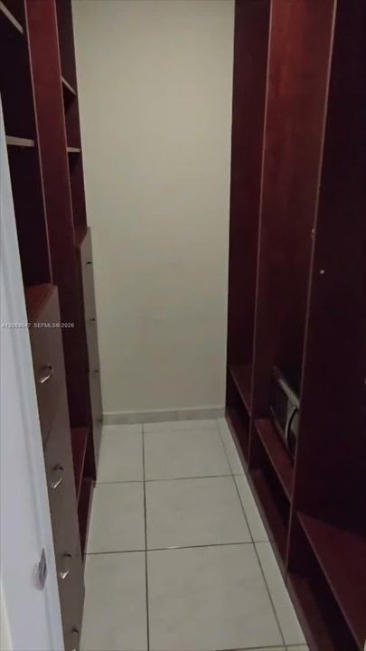 В аренду: $2,850 (2 спален, 2 ванн, 1315 Квадратных фут)