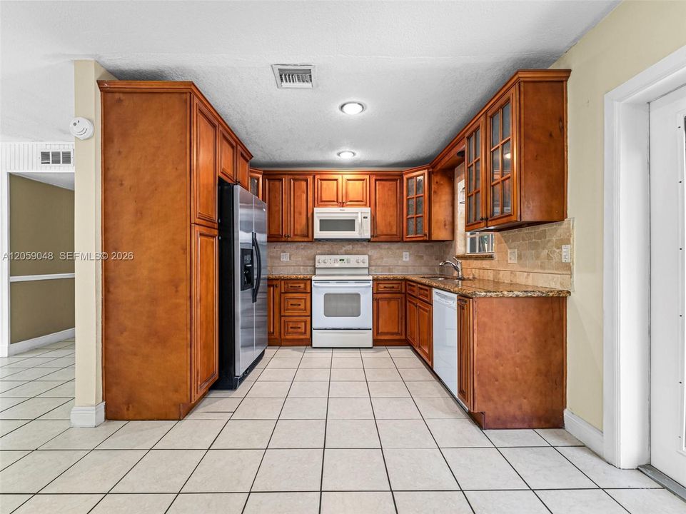 В аренду: $2,990 (3 спален, 2 ванн, 1110 Квадратных фут)
