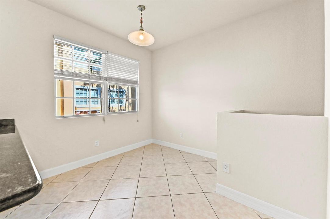 16 Dining room 03