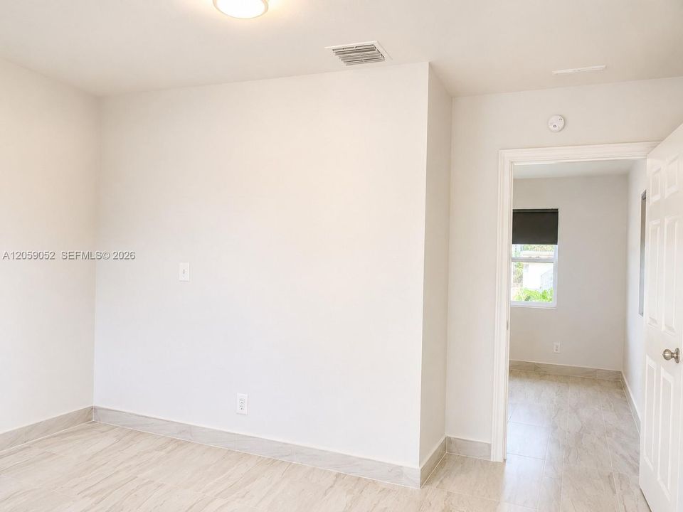 В аренду: $1,750 (1 спален, 1 ванн, 850 Квадратных фут)