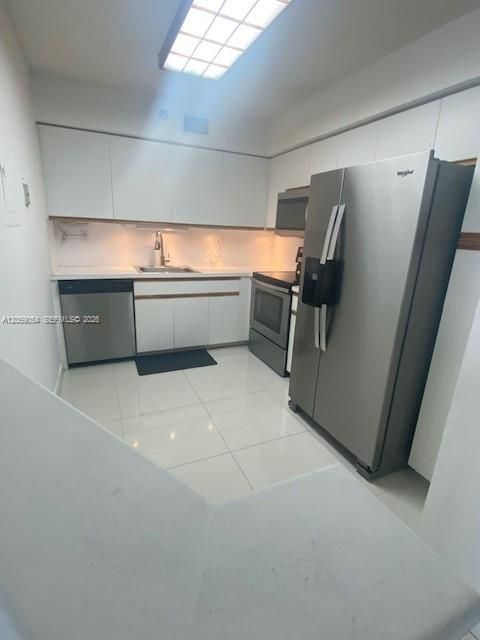 newer stainless steel apliances like new