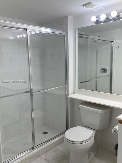 2nd bath with shower
