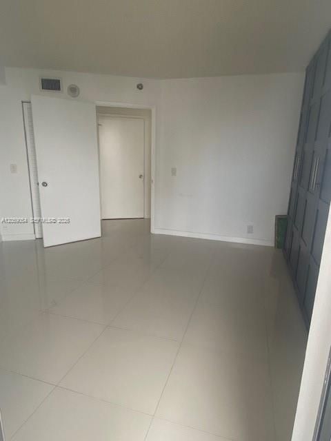 На продажу: $360,000 (2 спален, 2 ванн, 1181 Квадратных фут)