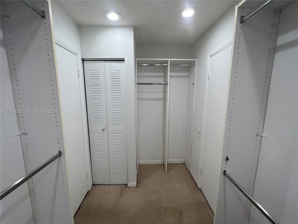 В аренду: $3,000 (3 спален, 2 ванн, 1550 Квадратных фут)