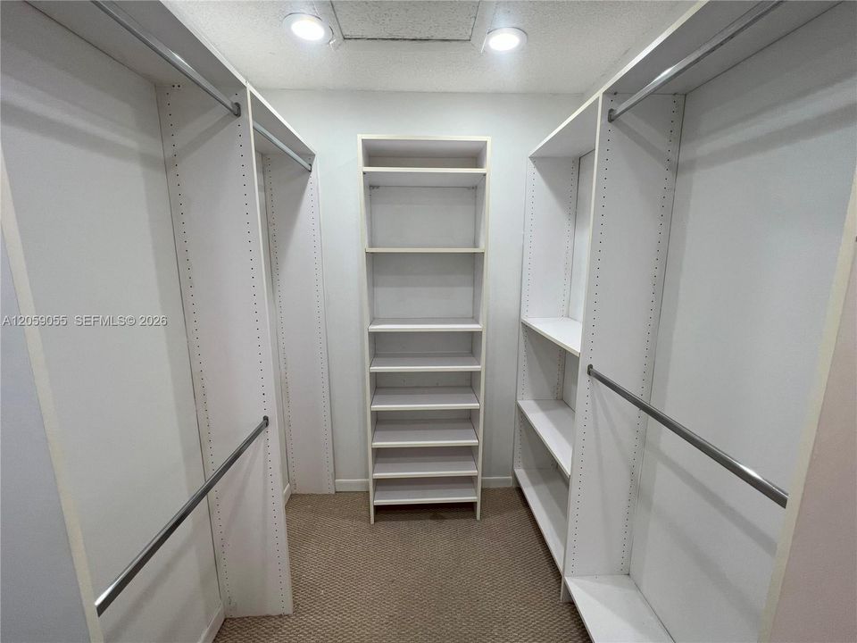 В аренду: $3,000 (3 спален, 2 ванн, 1550 Квадратных фут)