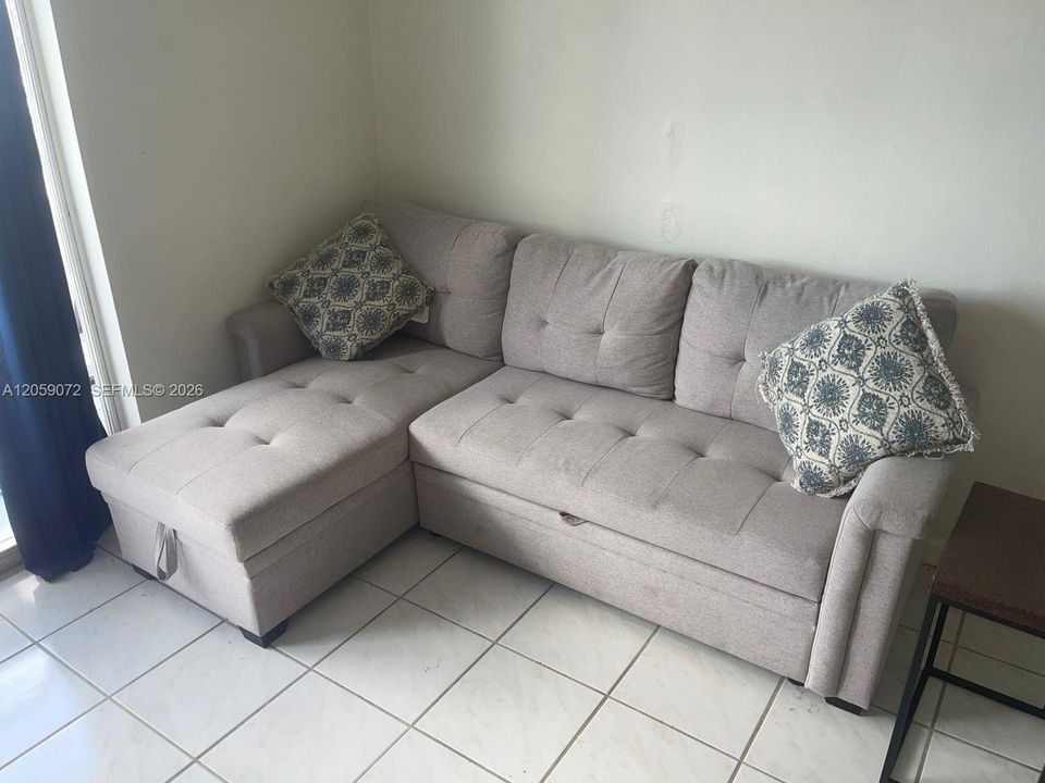 В аренду: $1,800 (0 спален, 1 ванн, 444 Квадратных фут)
