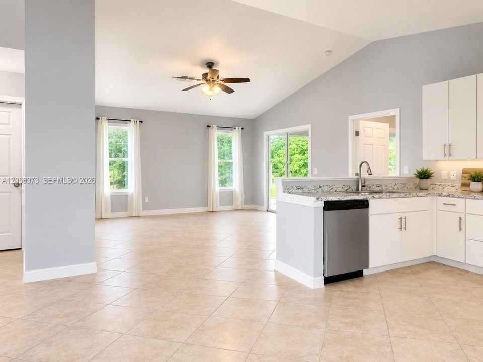 Activo con contrato: $209,950 (2 camas, 2 baños, 1078 Pies cuadrados)