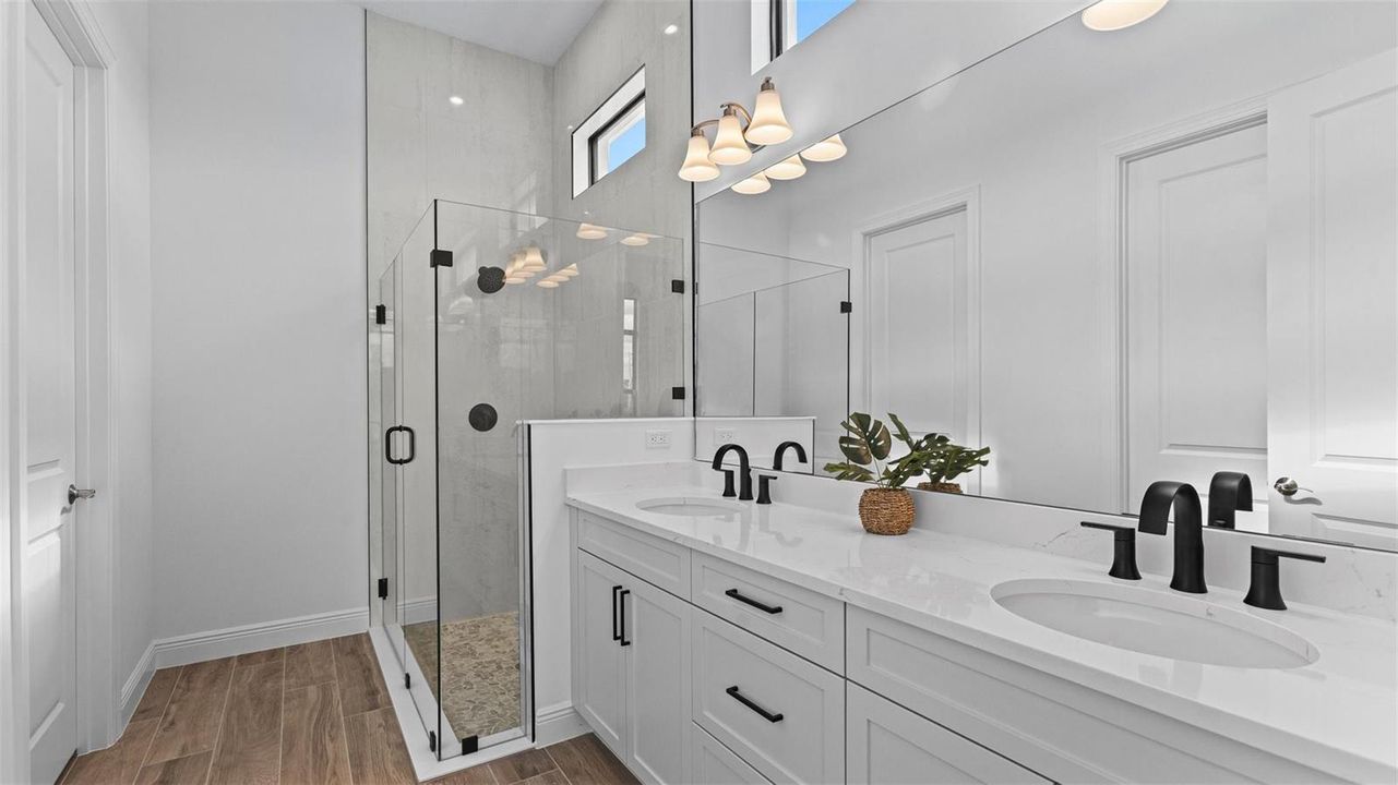 Owner's Bath