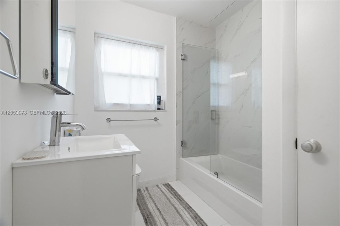 En Venta: $1,800,000 (2 camas, 2 baños, 1821 Pies cuadrados)