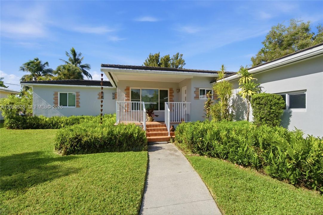 En Venta: $1,800,000 (2 camas, 2 baños, 1821 Pies cuadrados)