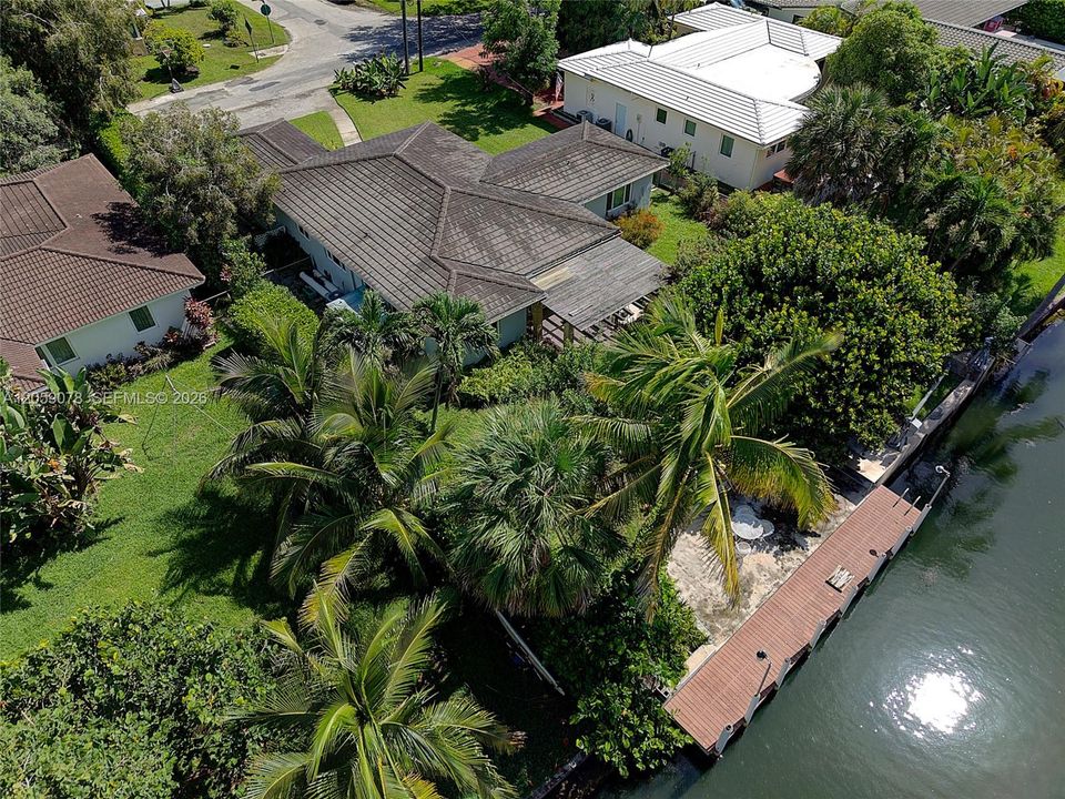 En Venta: $1,800,000 (2 camas, 2 baños, 1821 Pies cuadrados)